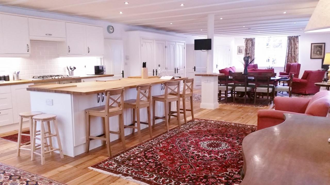 East End House Дом отдыха *